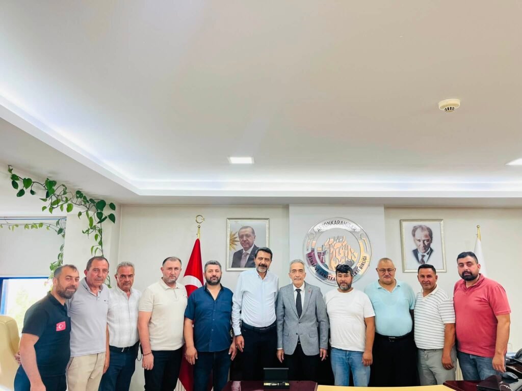 Başkan Üstün’e Ziyaretler Sürüyor